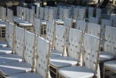 Sillas para boda blancas