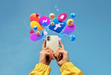 Movil con redes sociales